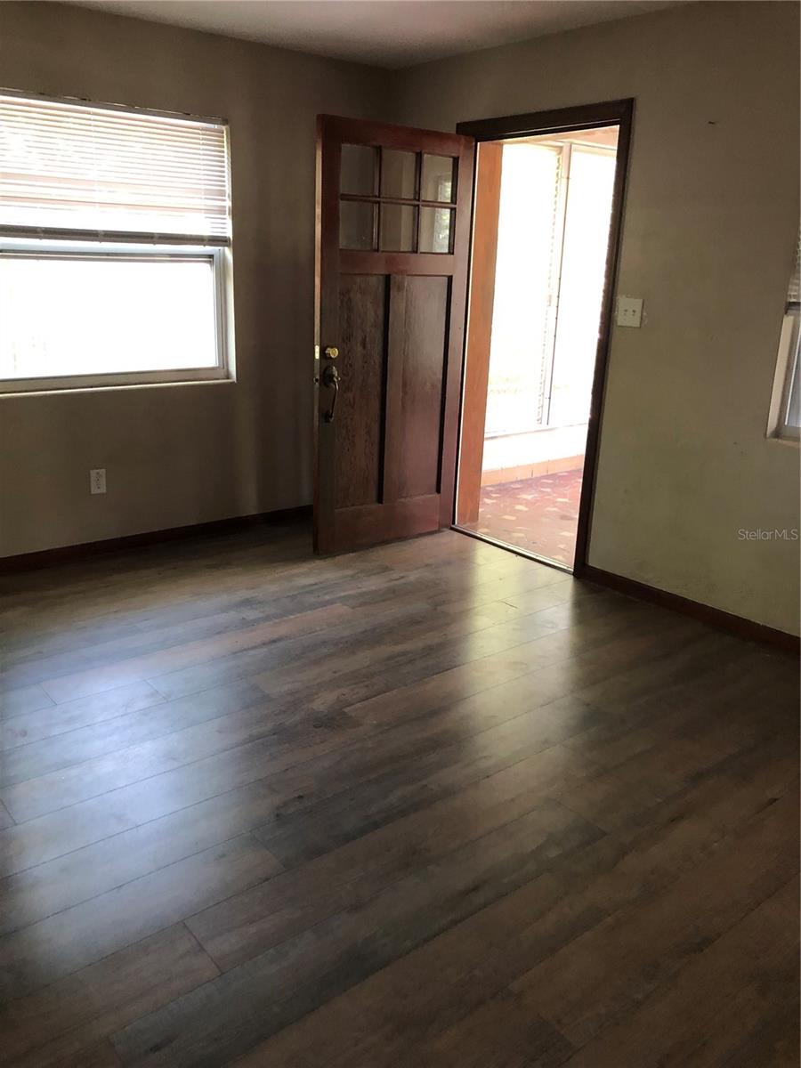 Image 2 of 18 For 737 11th Avenue