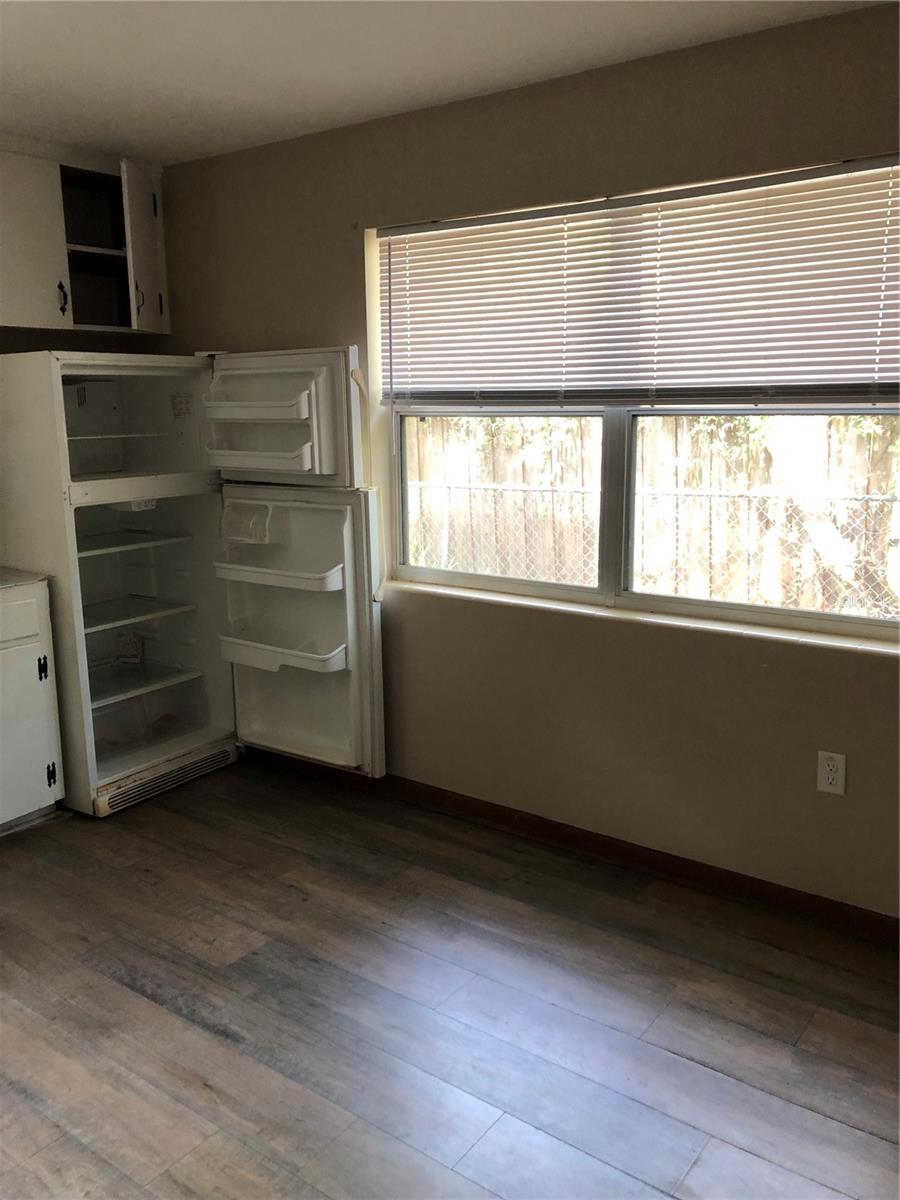 Image 4 of 18 For 737 11th Avenue