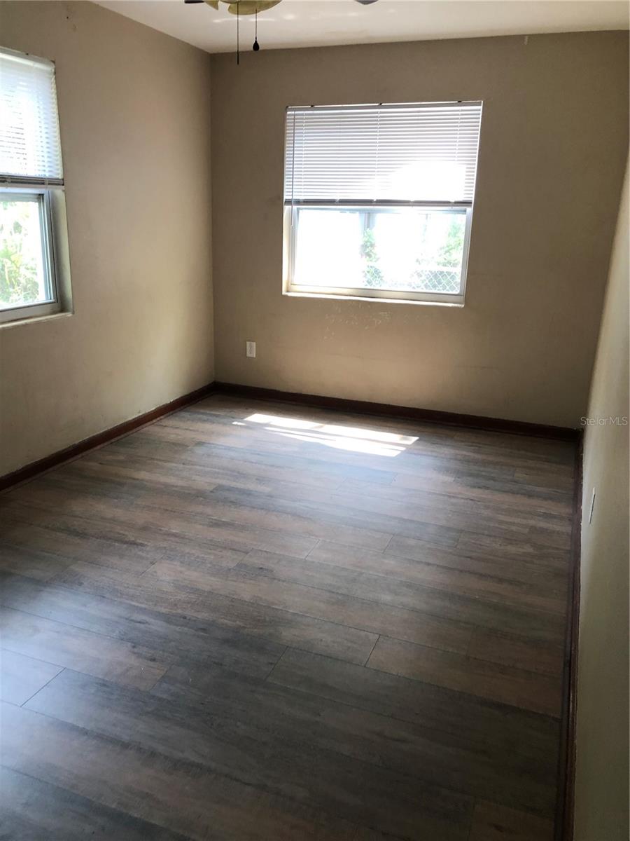 Image 6 of 18 For 737 11th Avenue