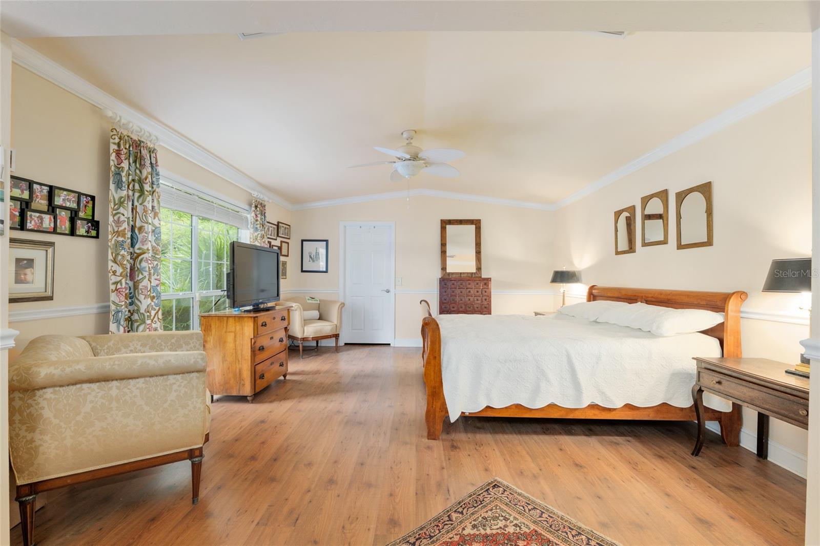 Image 33 of 85 For 12832 14th Avenue