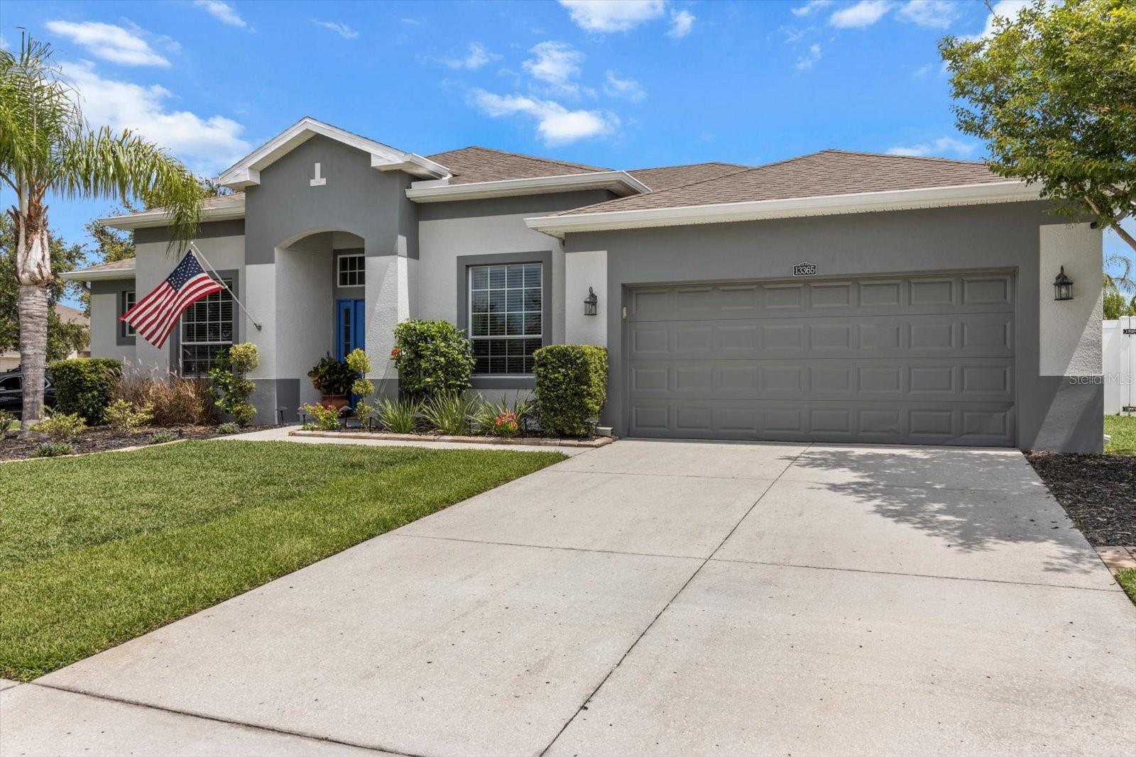 Listing photo id 10 for 13365 Chesapeake Place