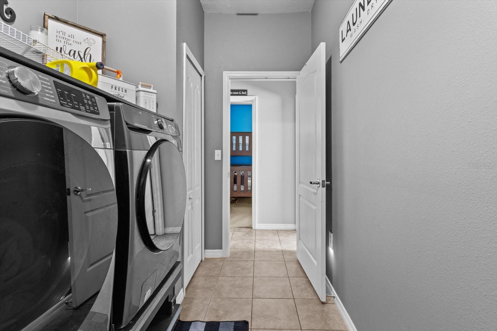 Listing photo id 30 for 13365 Chesapeake Place