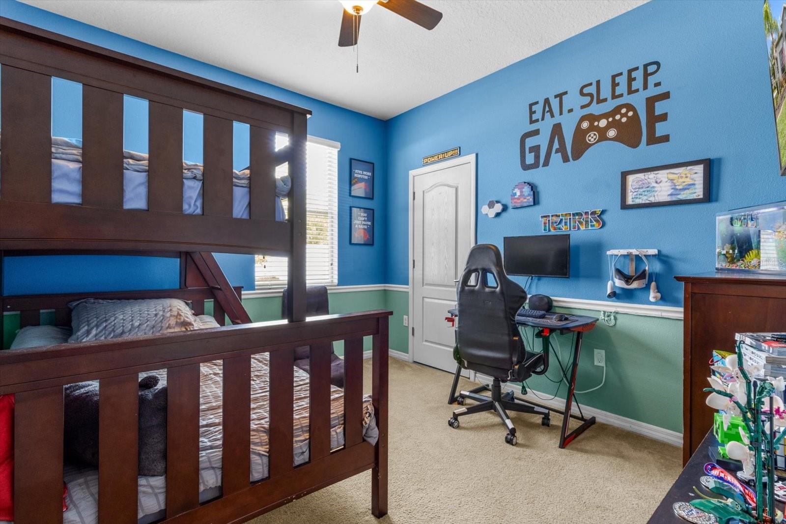 Listing photo id 33 for 13365 Chesapeake Place