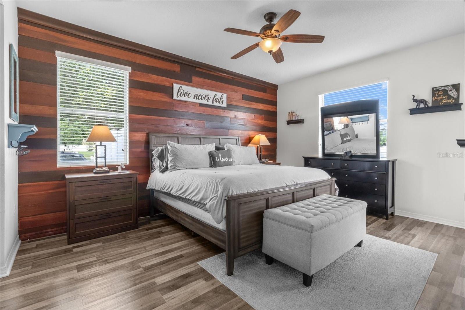 Listing photo id 35 for 13365 Chesapeake Place