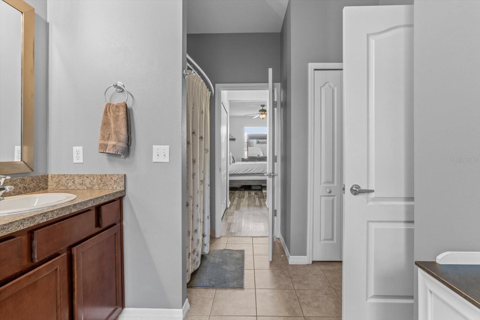 Listing photo id 41 for 13365 Chesapeake Place