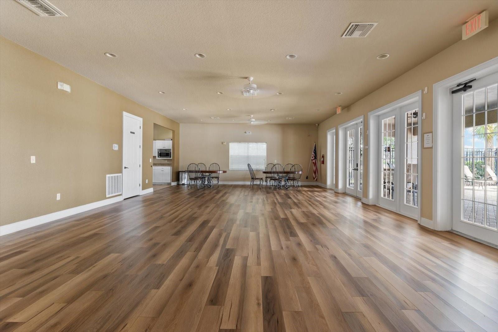 Listing photo id 64 for 13365 Chesapeake Place