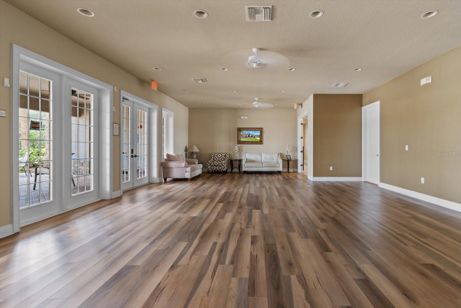 Listing photo id 65 for 13365 Chesapeake Place