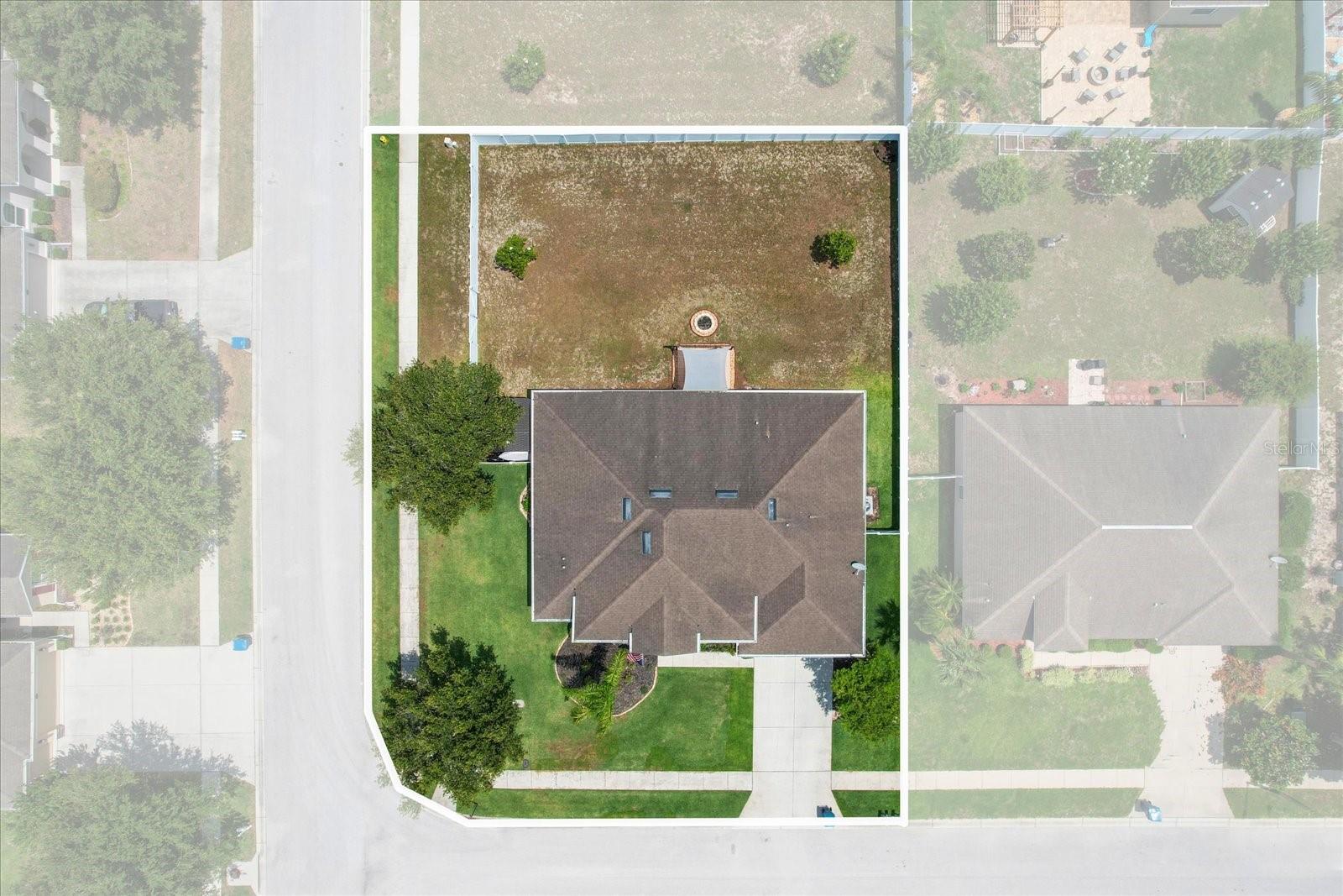 Listing photo id 7 for 13365 Chesapeake Place