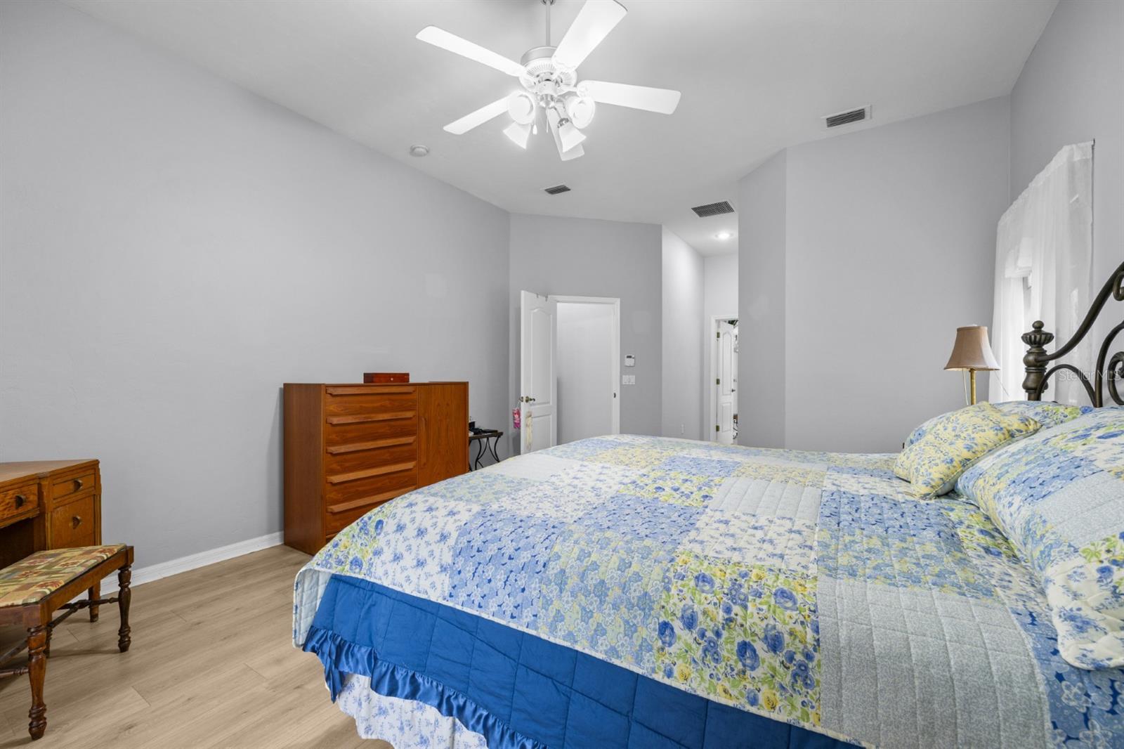 Image 17 of 43 For 923 85th Way