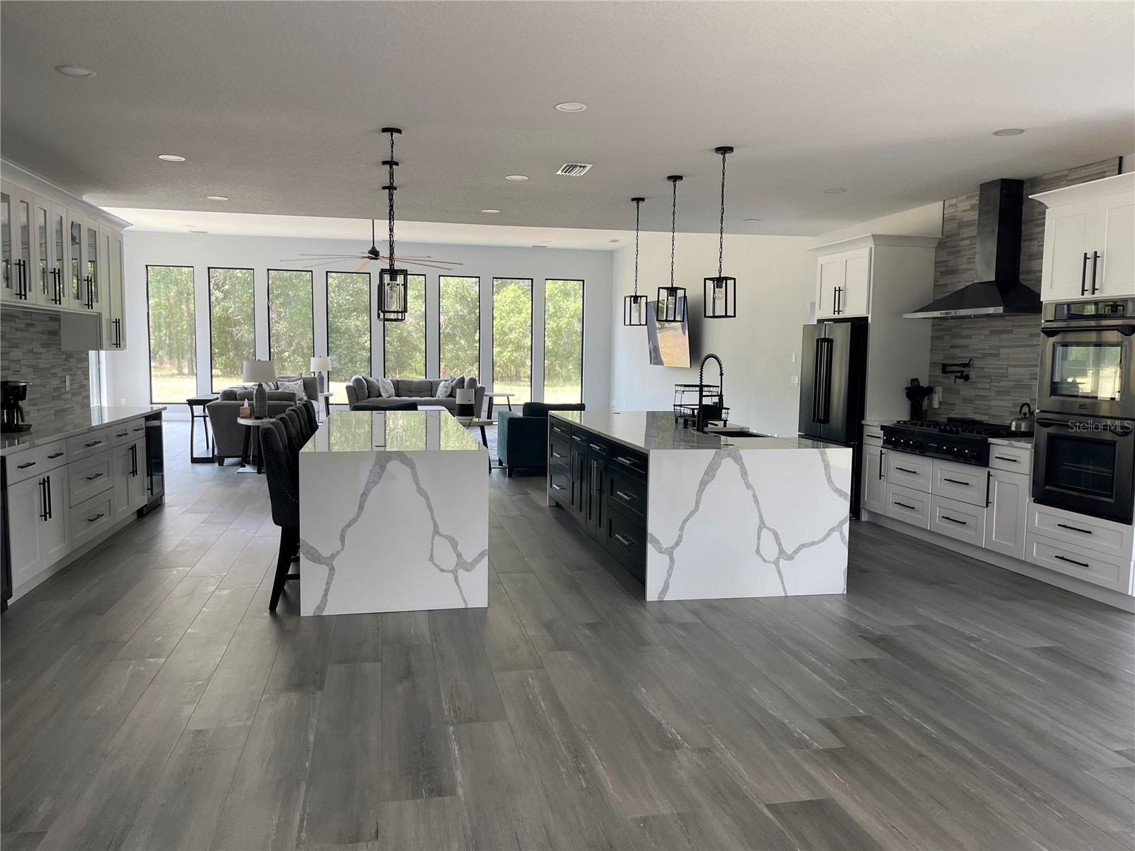 Image 4 of 99 For 2518 Sunset Lane