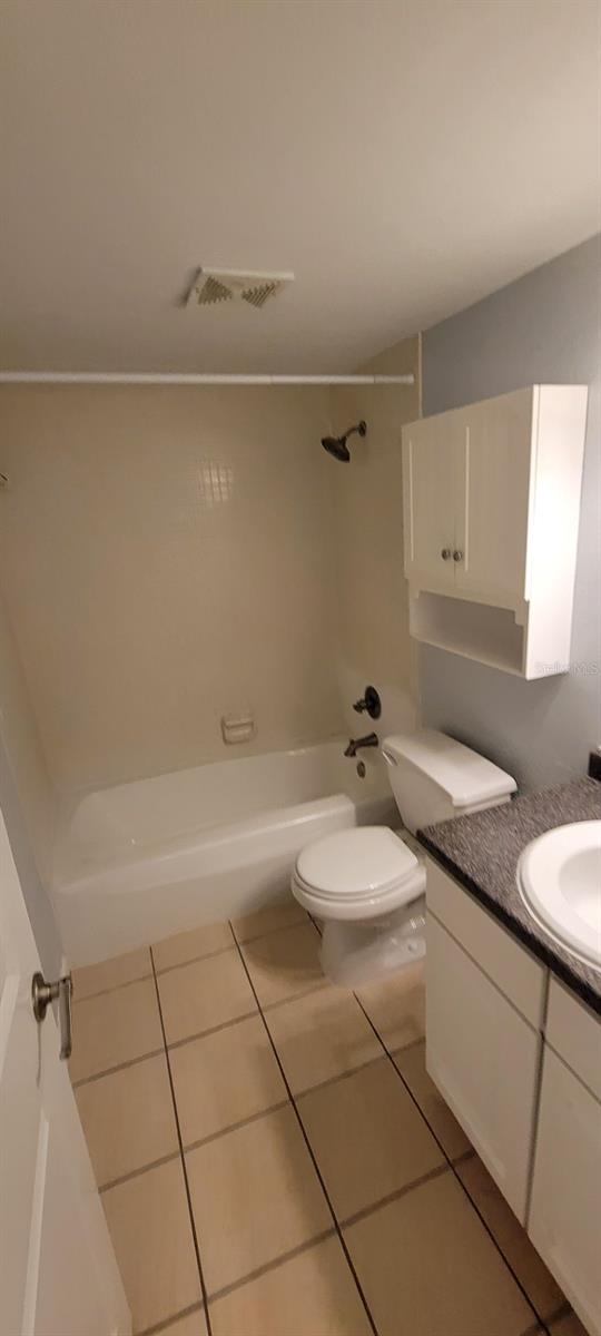 Image 14 of 19 For 507 39th Road 214