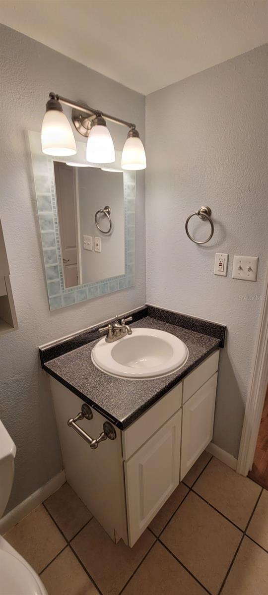 Image 15 of 19 For 507 39th Road 214