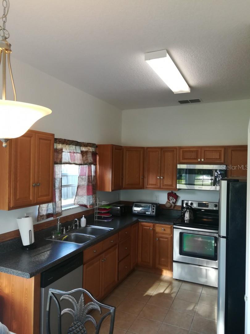 Image 11 of 42 For 2233 Ardon Avenue