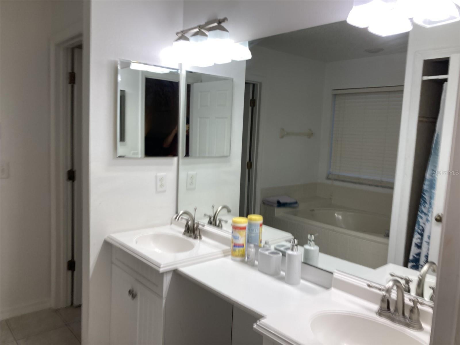 Image 25 of 42 For 2233 Ardon Avenue