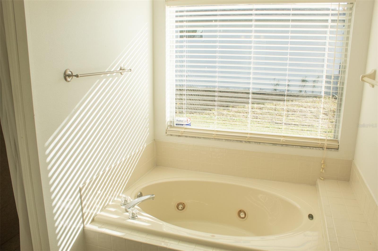 Image 27 of 42 For 2233 Ardon Avenue