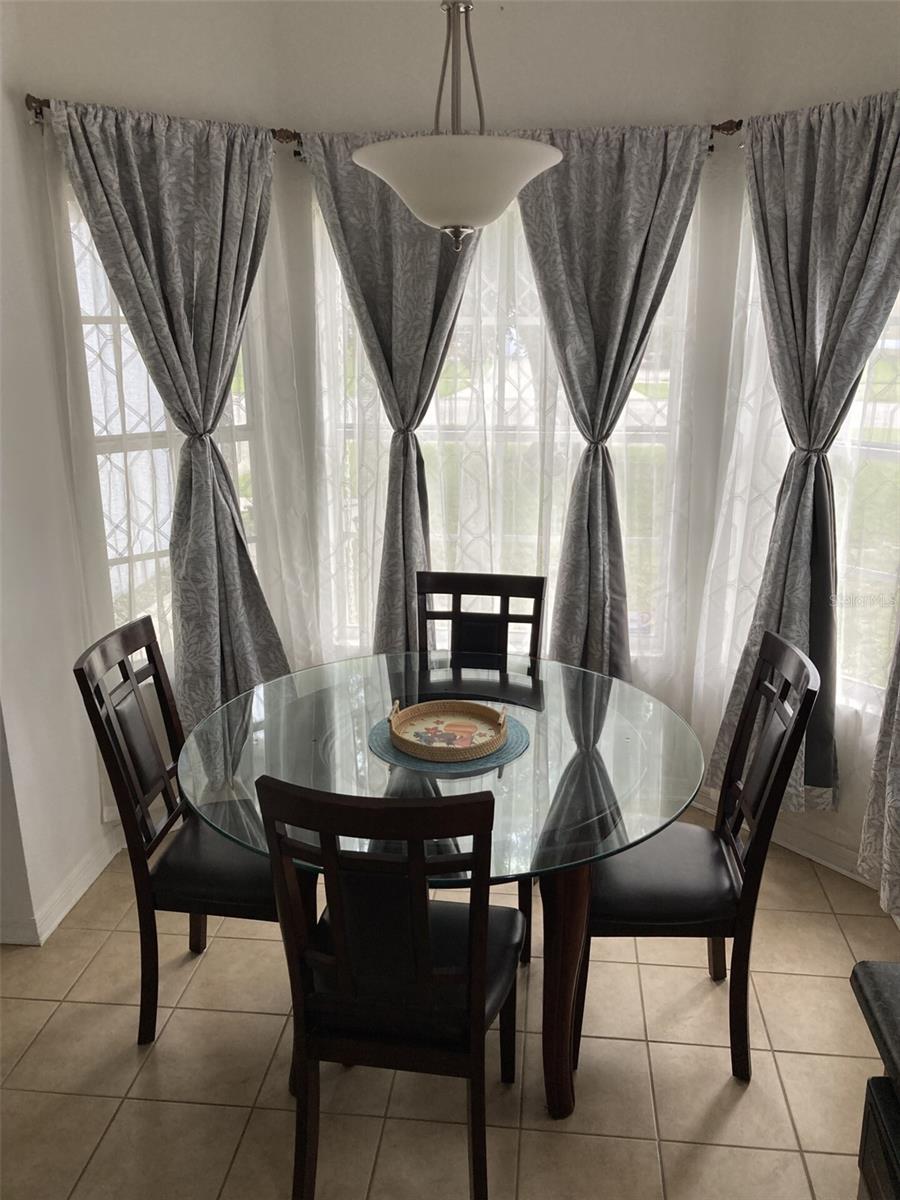 Image 8 of 42 For 2233 Ardon Avenue