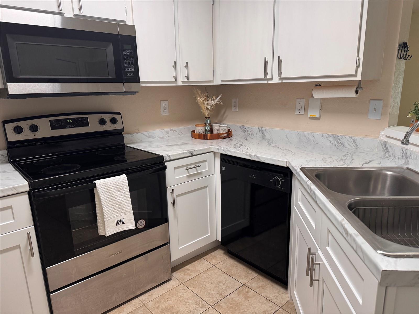 Image 4 of 22 For 3705 27th Street 1011