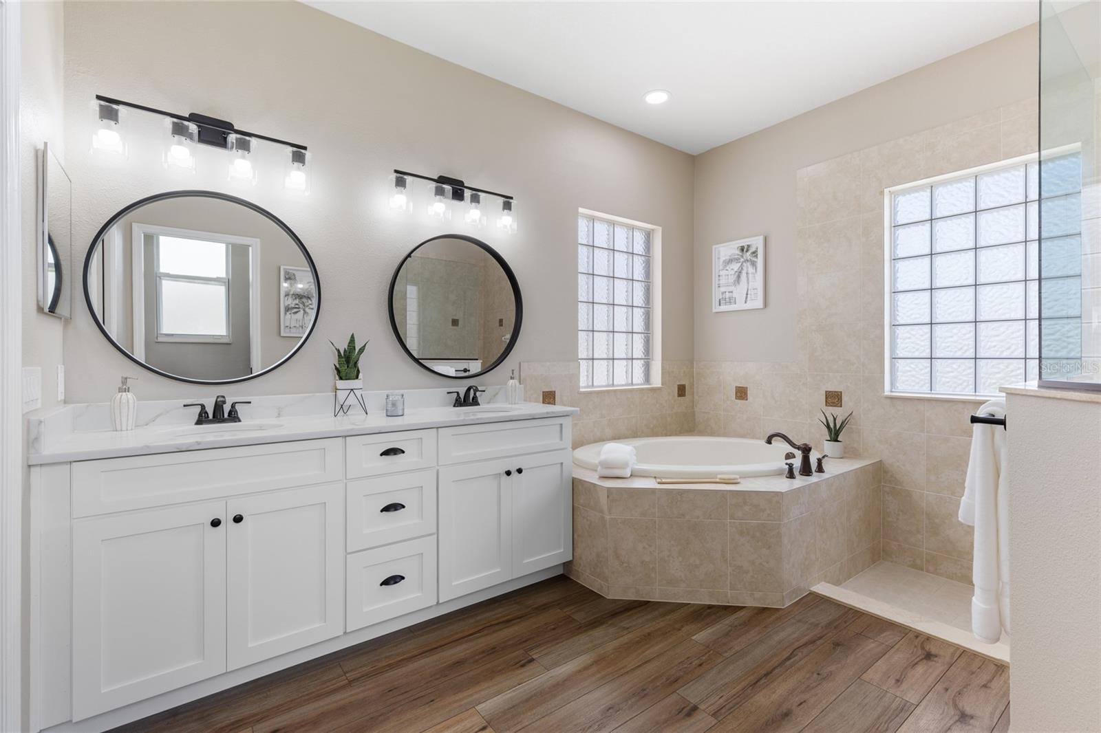 Image 23 of 43 For 1044 159th Street