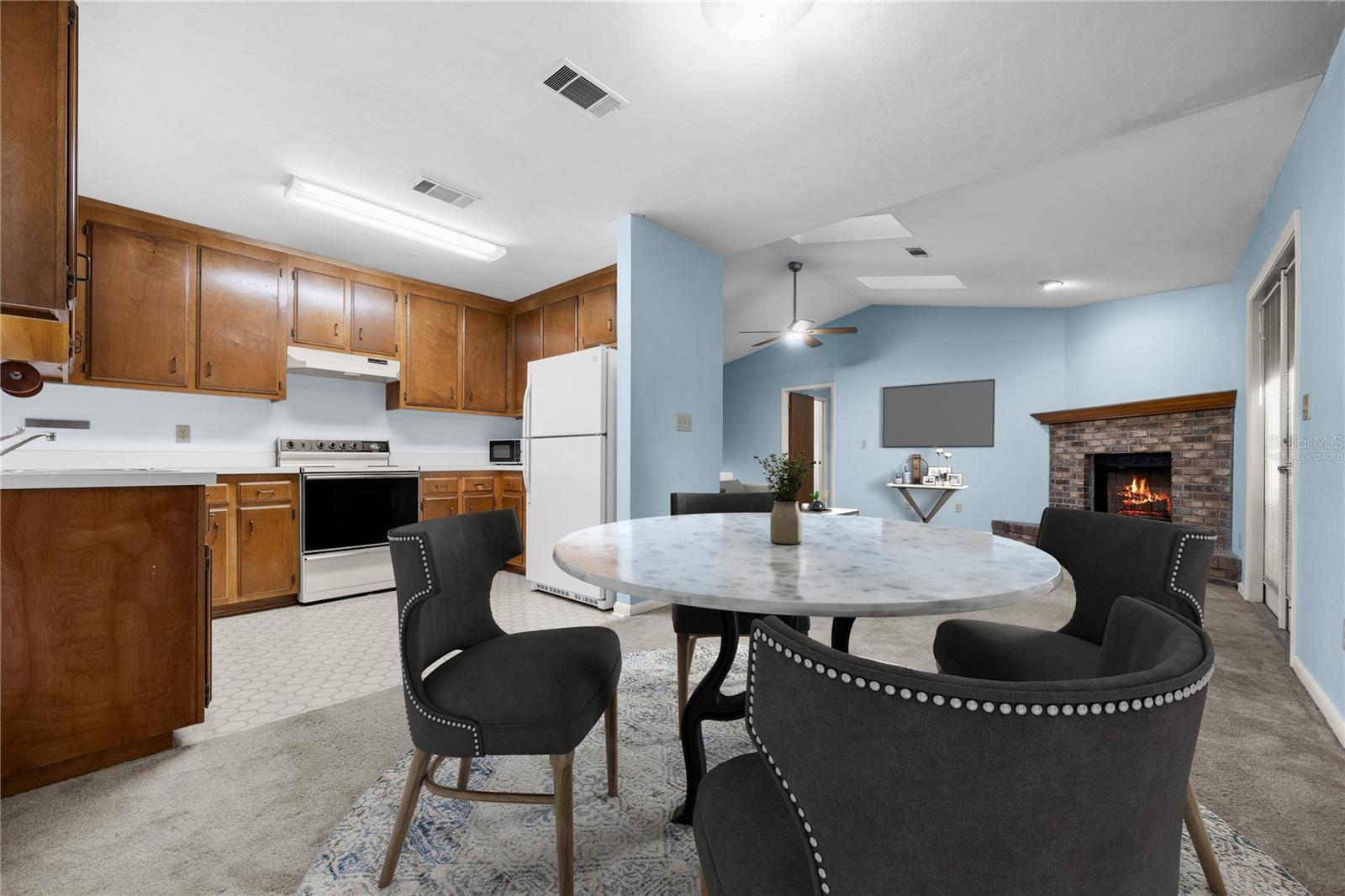 Image 10 of 25 For 6032 37th Drive