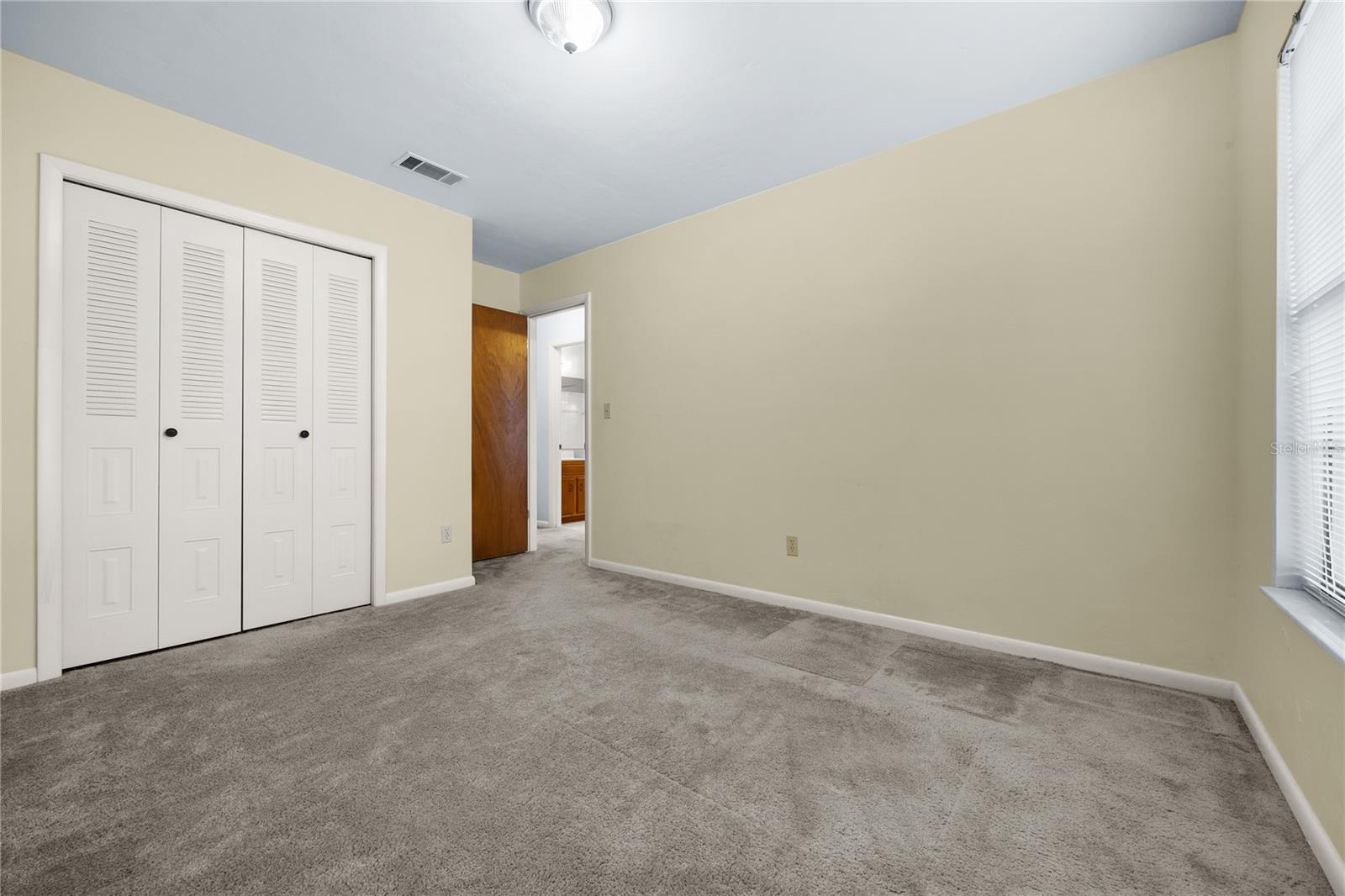 Image 18 of 25 For 6032 37th Drive