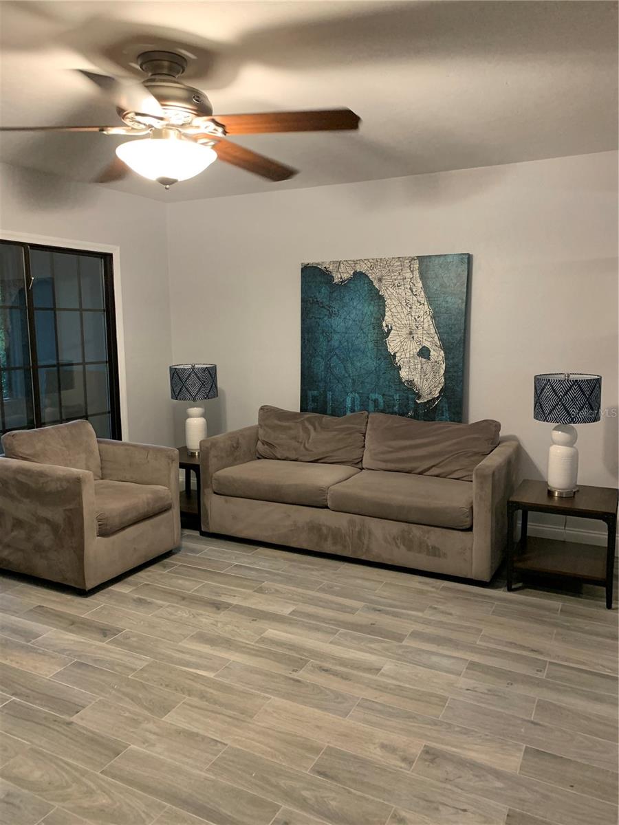 Image 5 of 18 For 900 62nd Boulevard 1