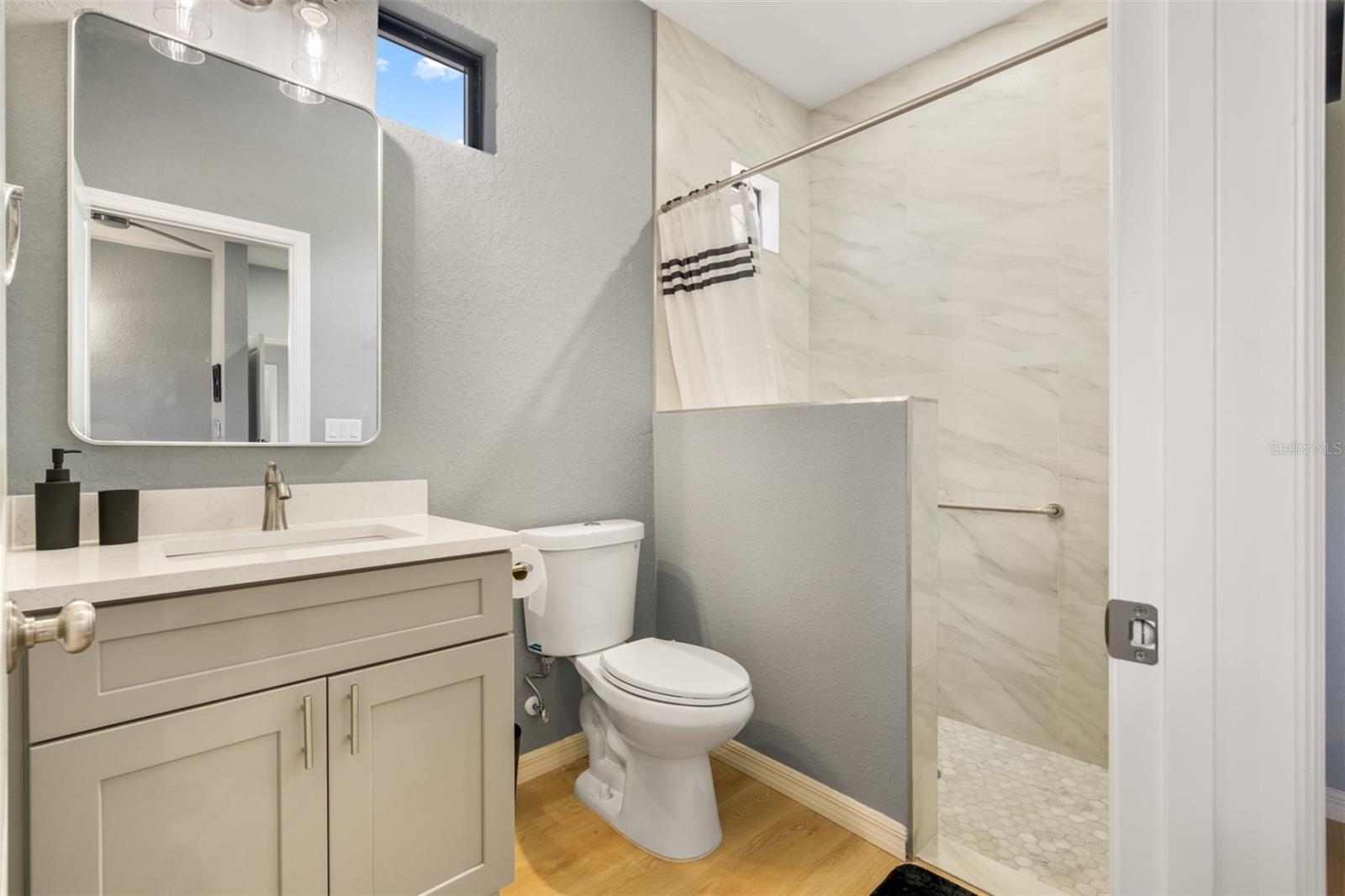 Image 15 of 38 For 5479 Biscayne Drive
