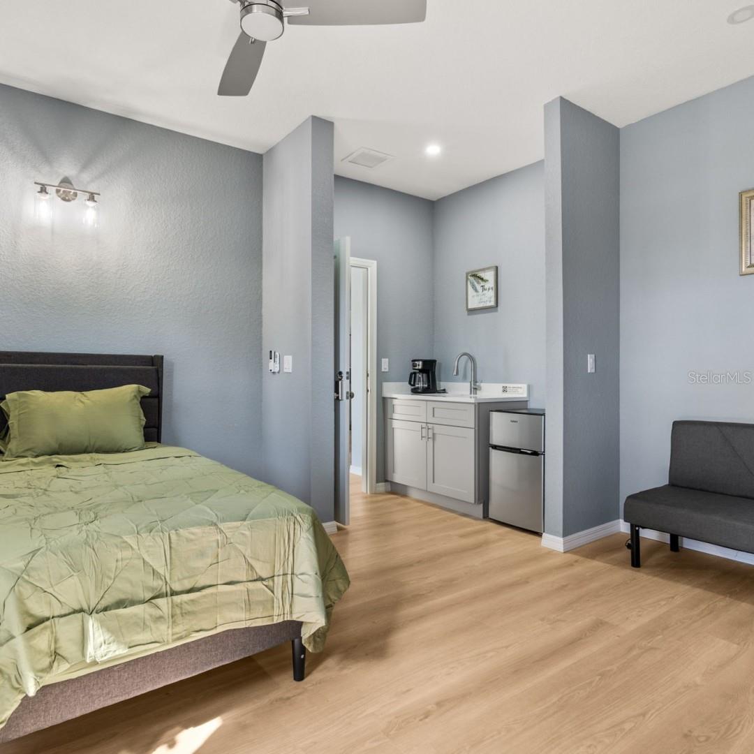 Image 18 of 38 For 5479 Biscayne Drive