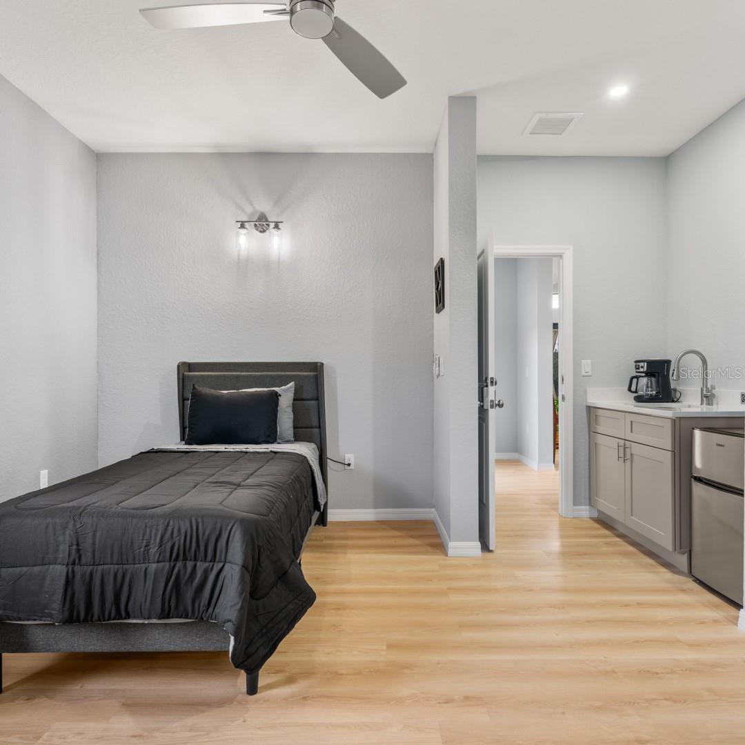 Image 22 of 38 For 5479 Biscayne Drive