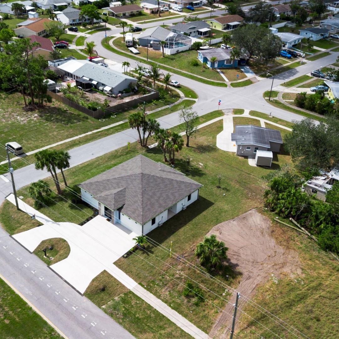 Image 34 of 38 For 5479 Biscayne Drive