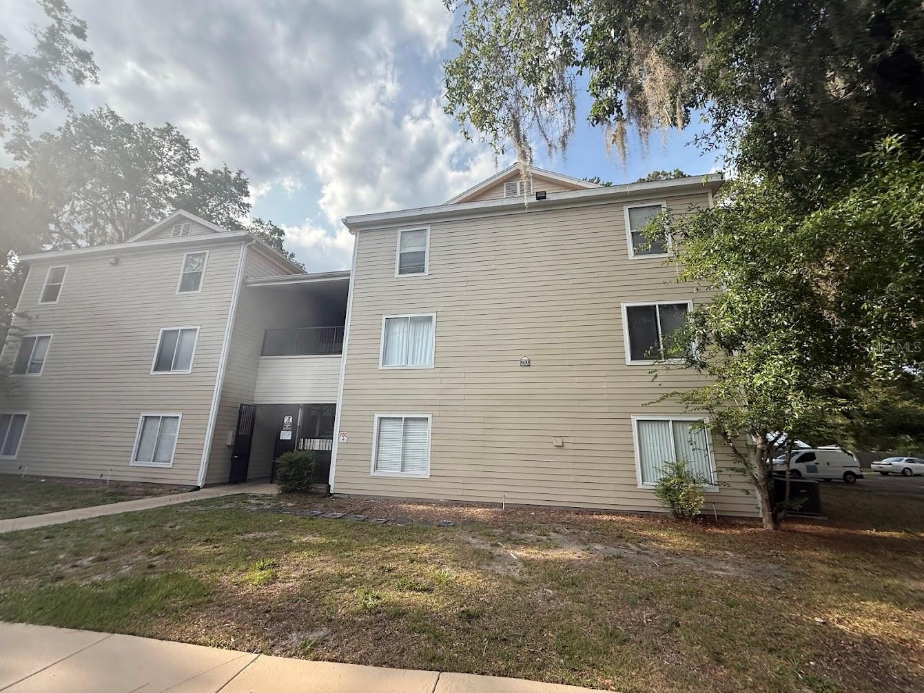 Image 3 of 9 For 3800 20th Avenue 611