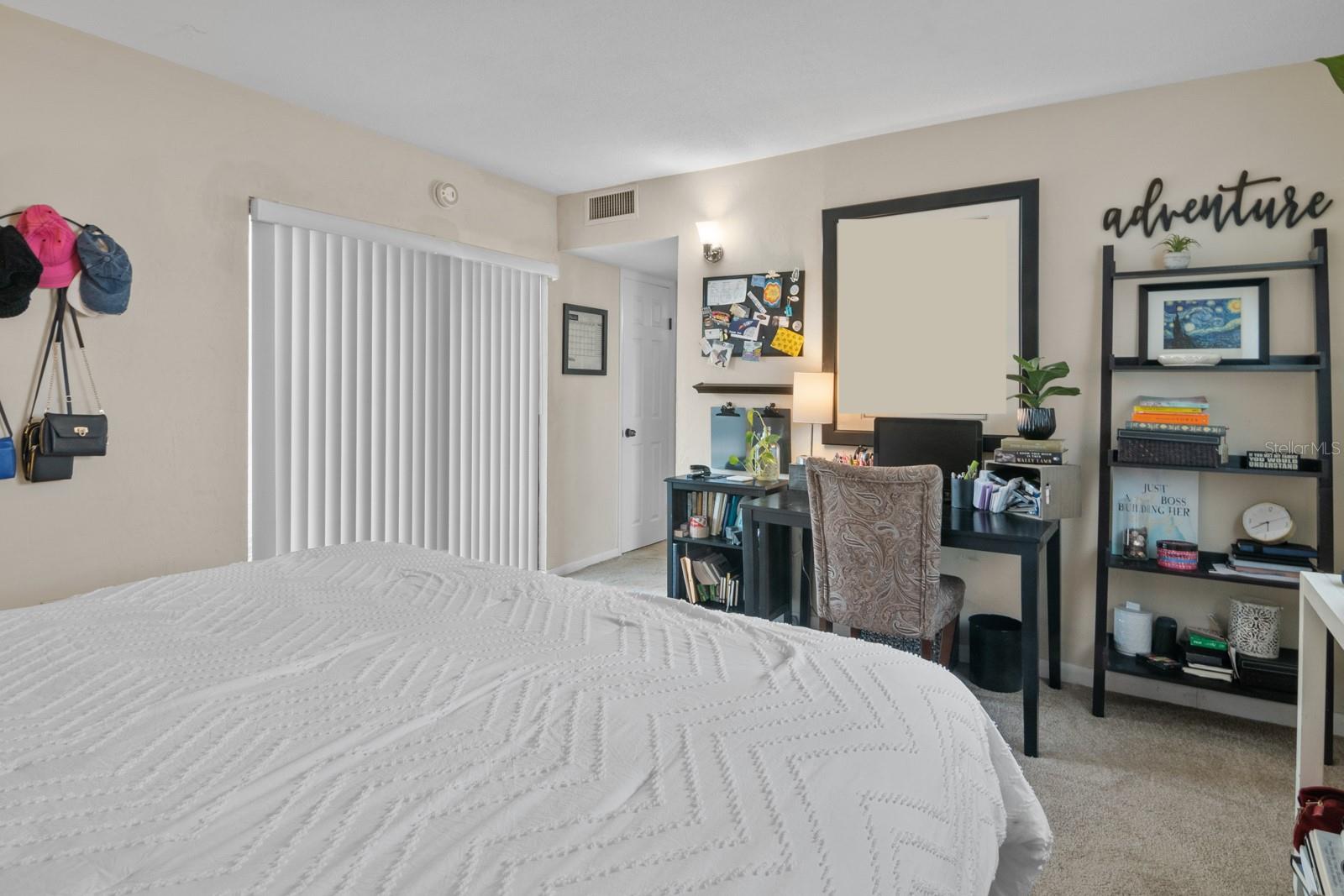 Image 22 of 27 For 401 39th Road 401c