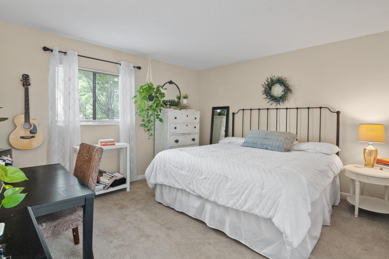 Image 23 of 27 For 401 39th Road 401c
