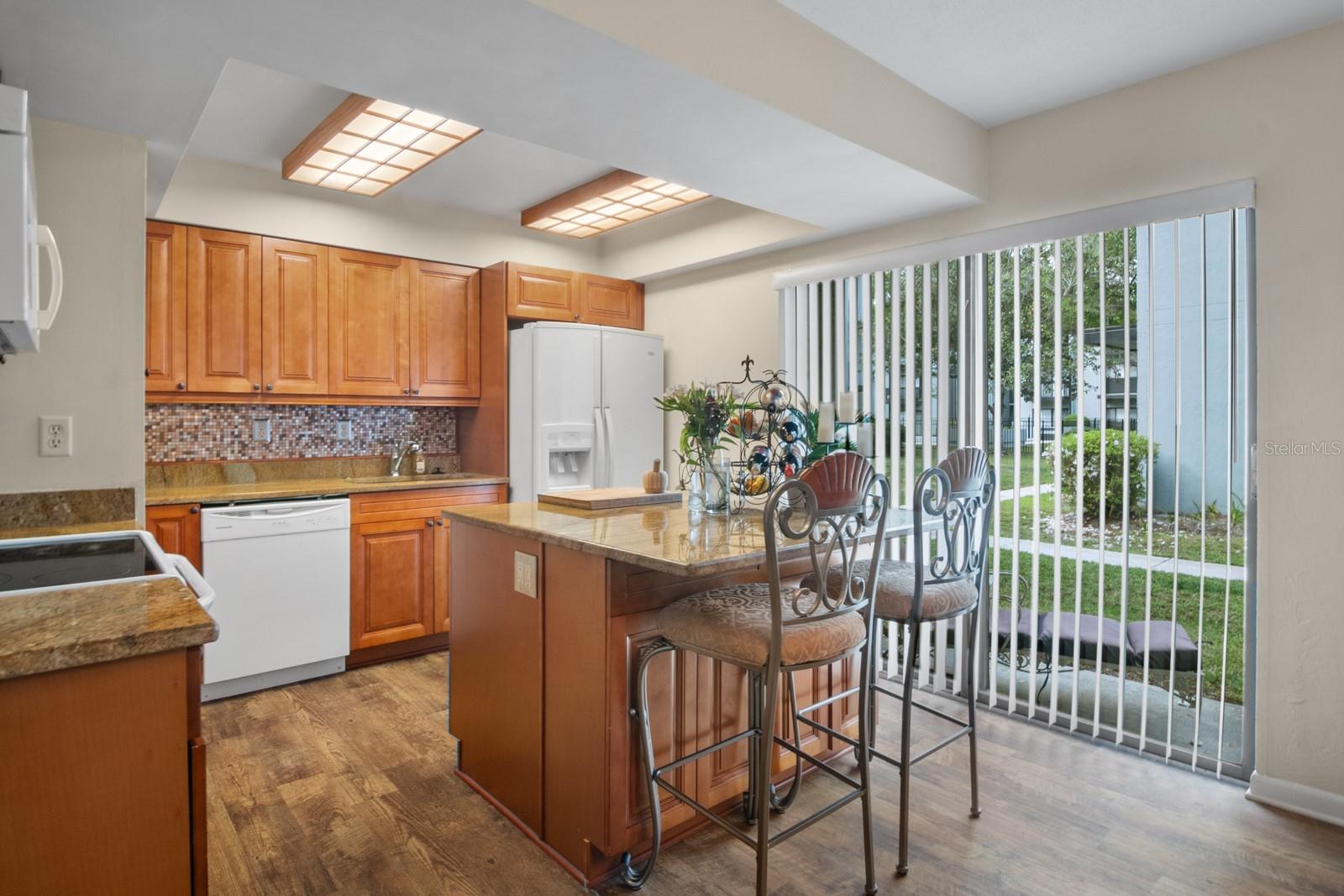 Image 9 of 27 For 401 39th Road 401c