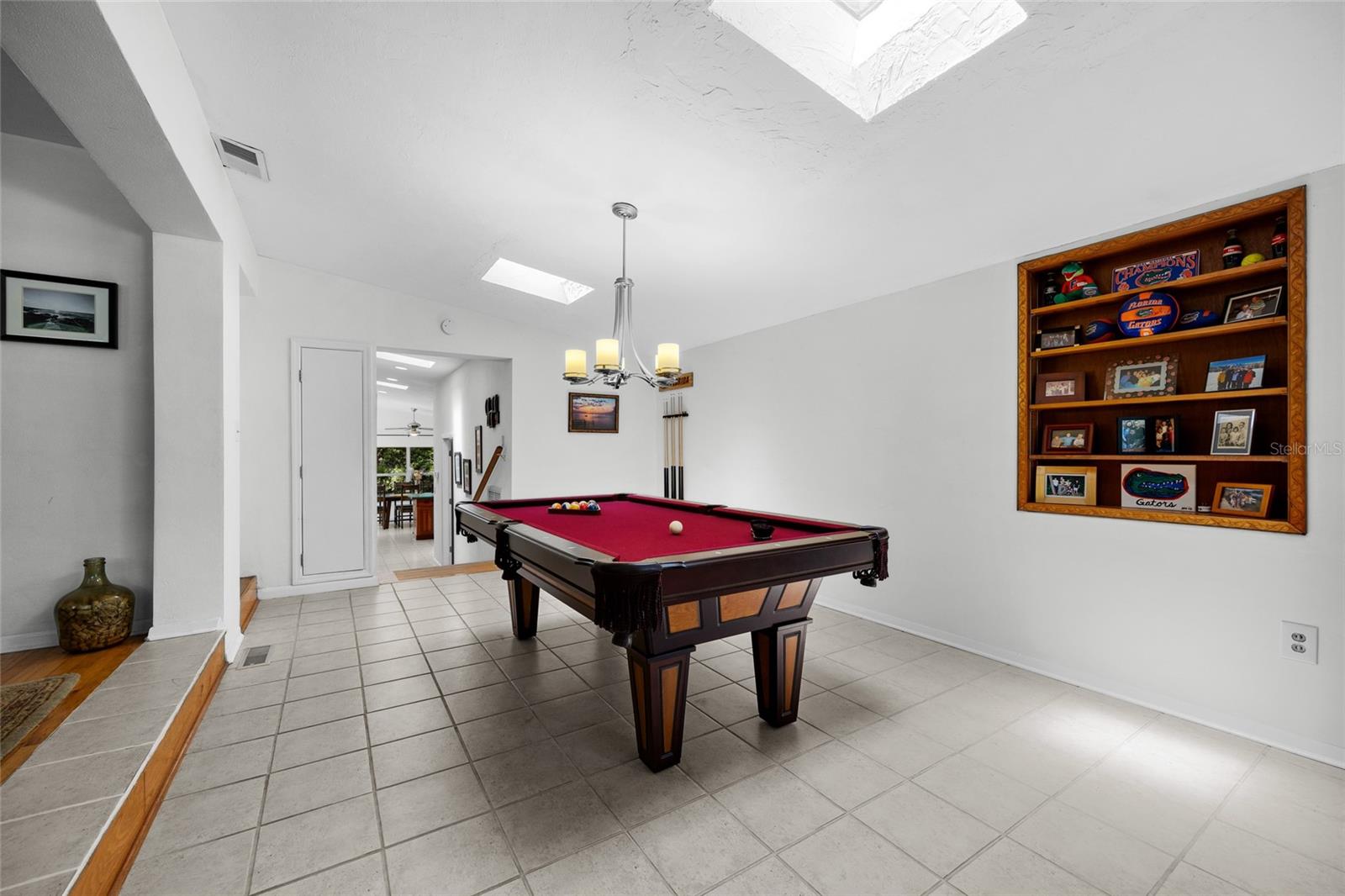 Listing photo id 10 for 2035 12th Road
