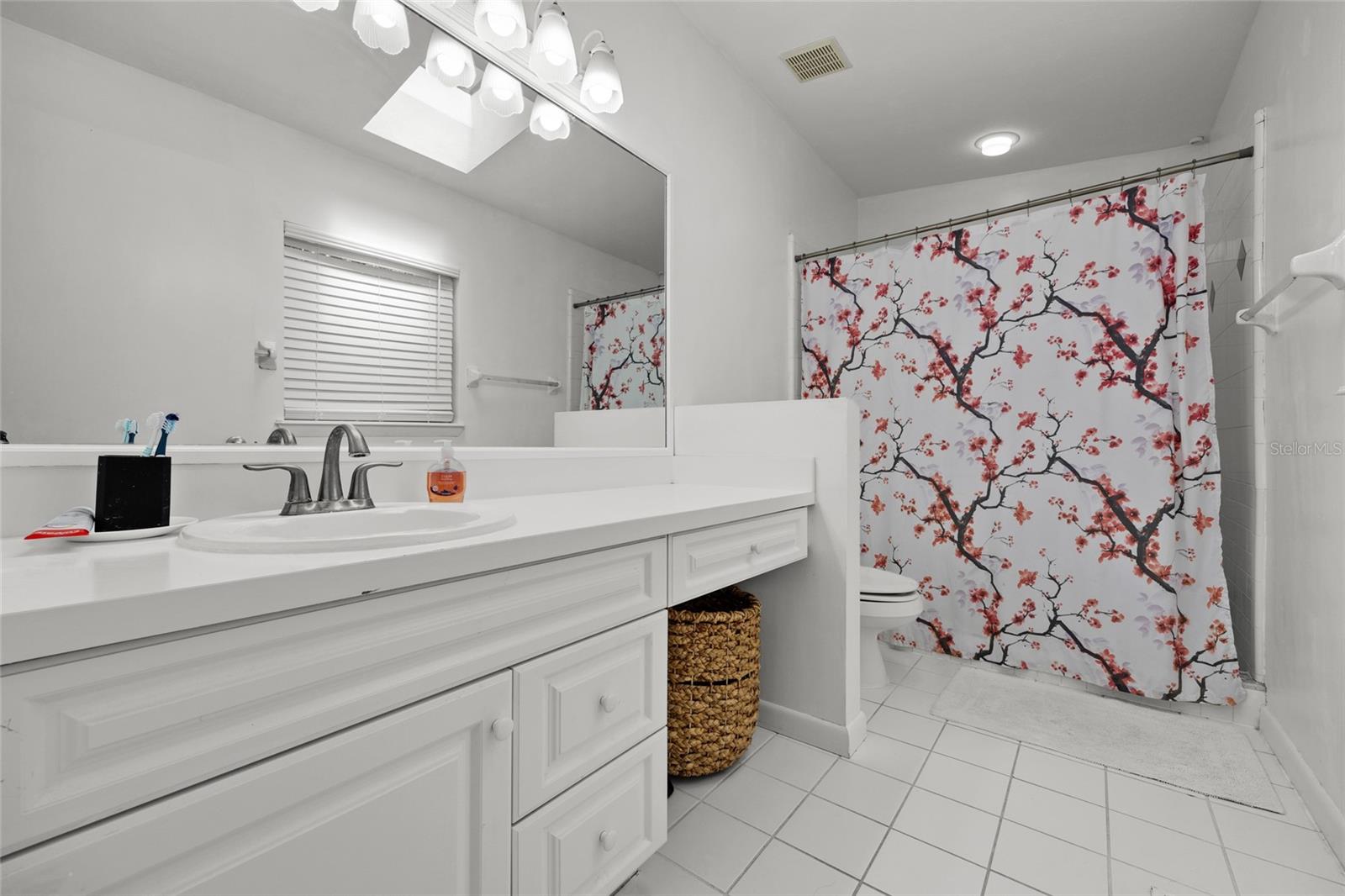 Listing photo id 18 for 2035 12th Road