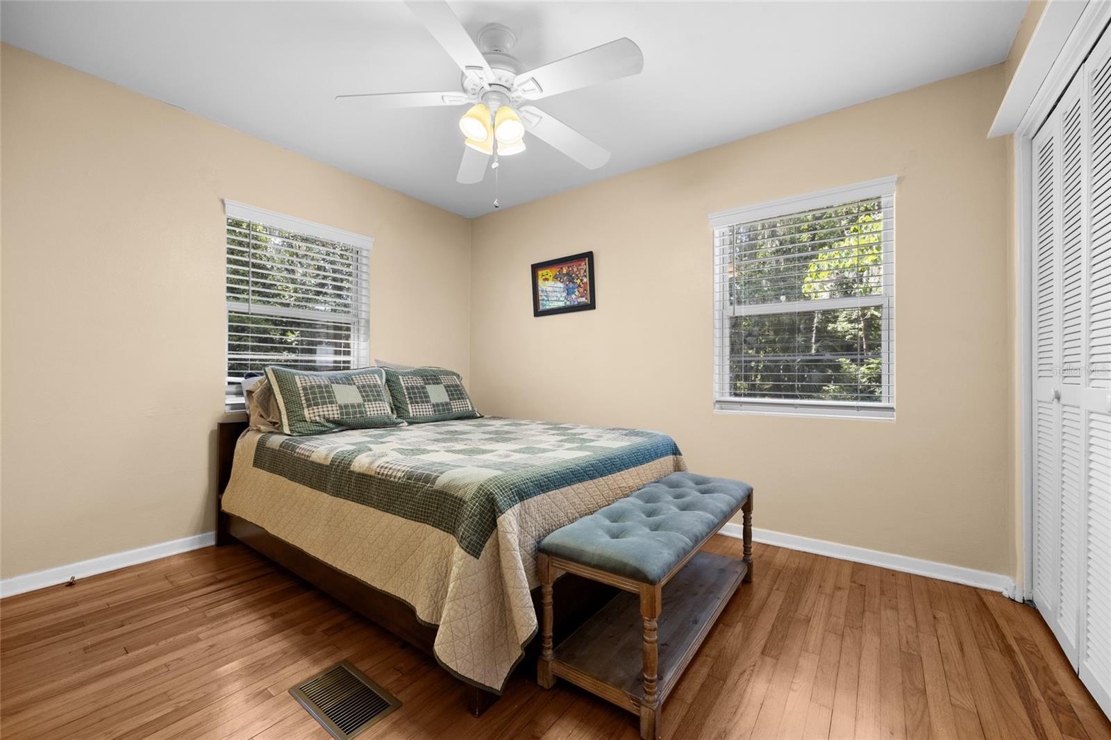 Listing photo id 21 for 2035 12th Road