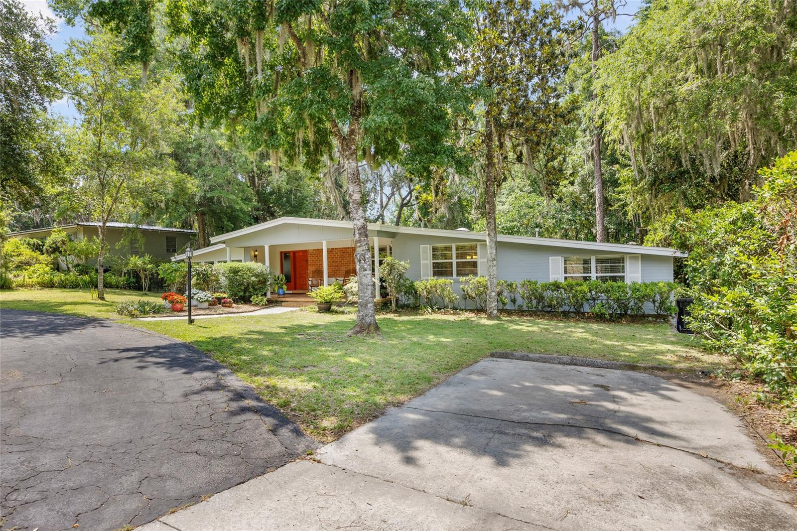 Listing photo id 25 for 2035 12th Road