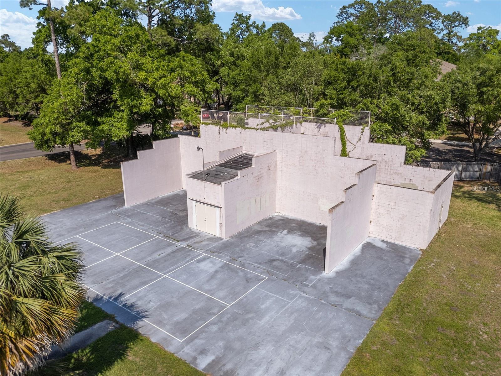 Image 12 of 21 For 501 75th Street C8