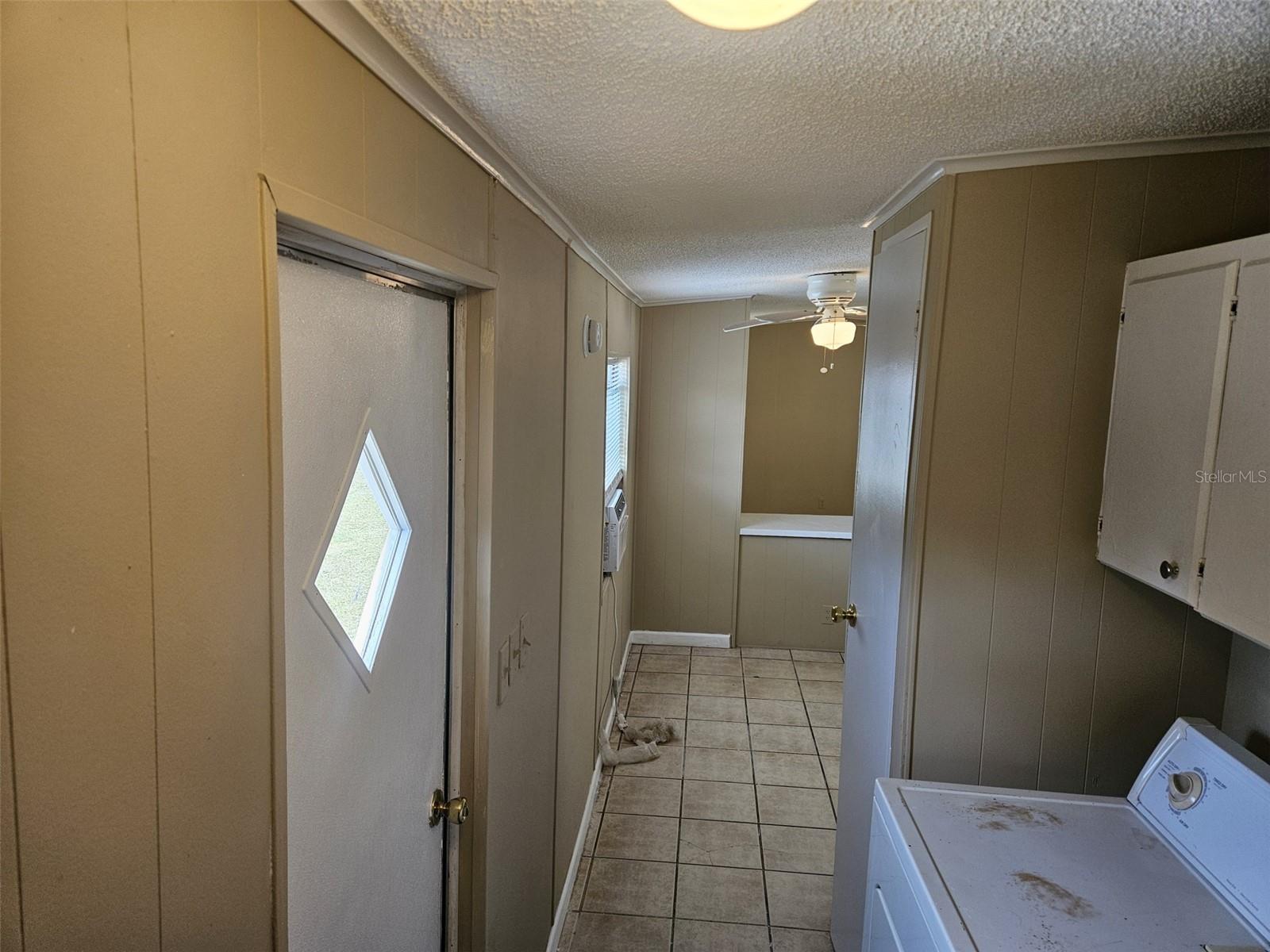 Image 11 of 25 For 9202 Teak Street