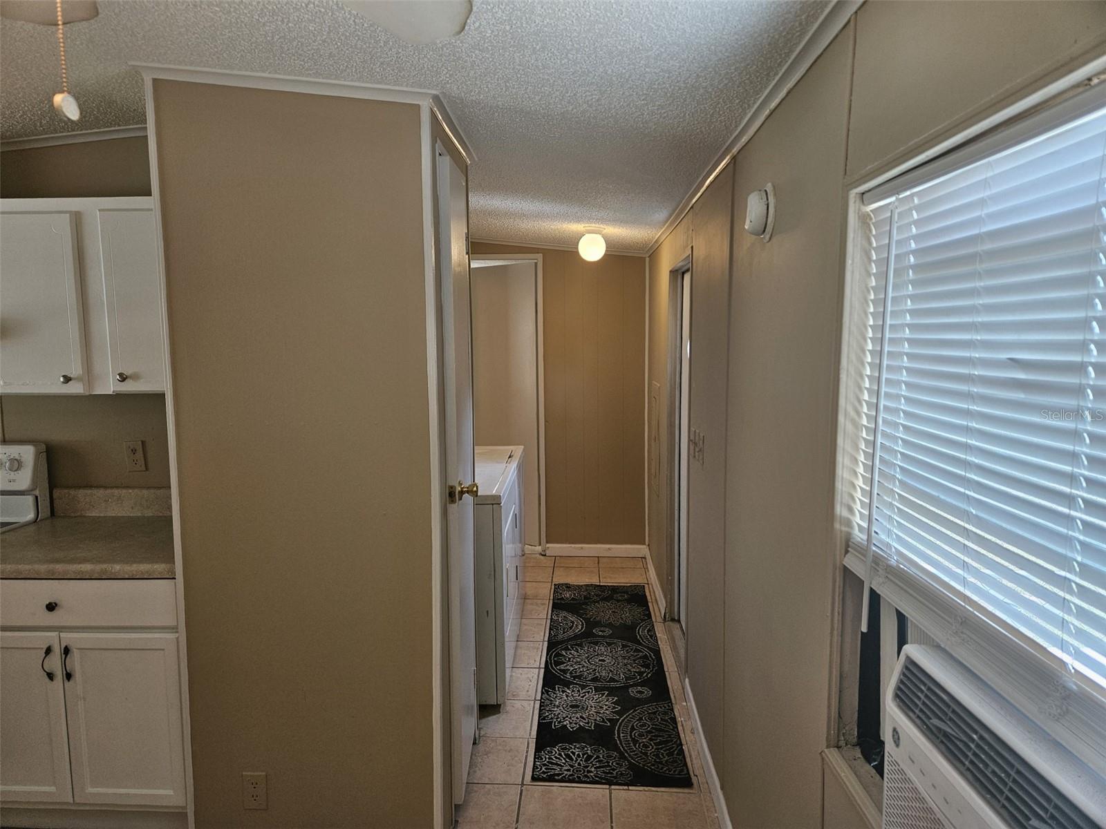 Image 12 of 25 For 9202 Teak Street