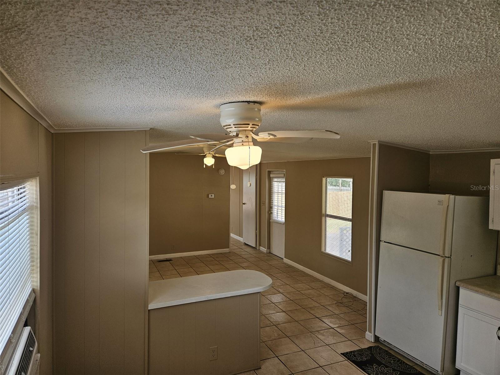 Image 13 of 25 For 9202 Teak Street