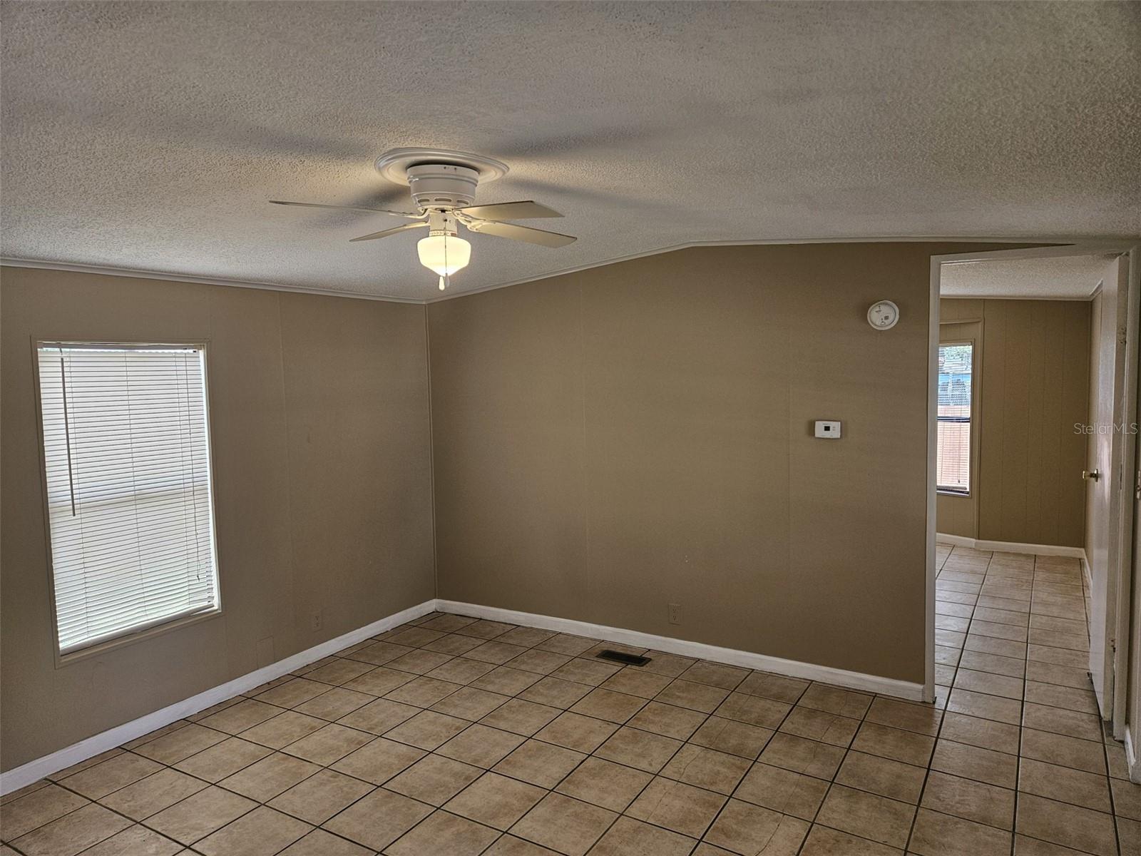 Image 17 of 25 For 9202 Teak Street