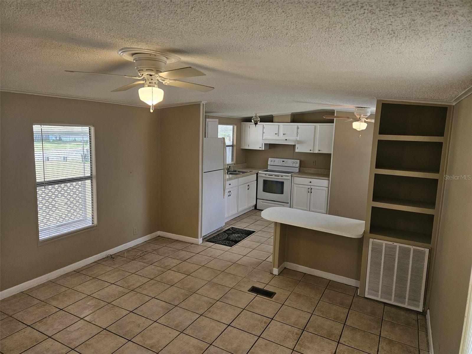 Image 18 of 25 For 9202 Teak Street