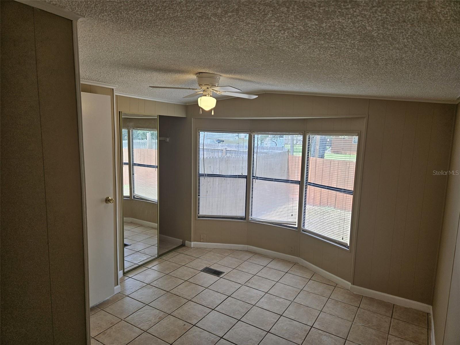 Image 21 of 25 For 9202 Teak Street