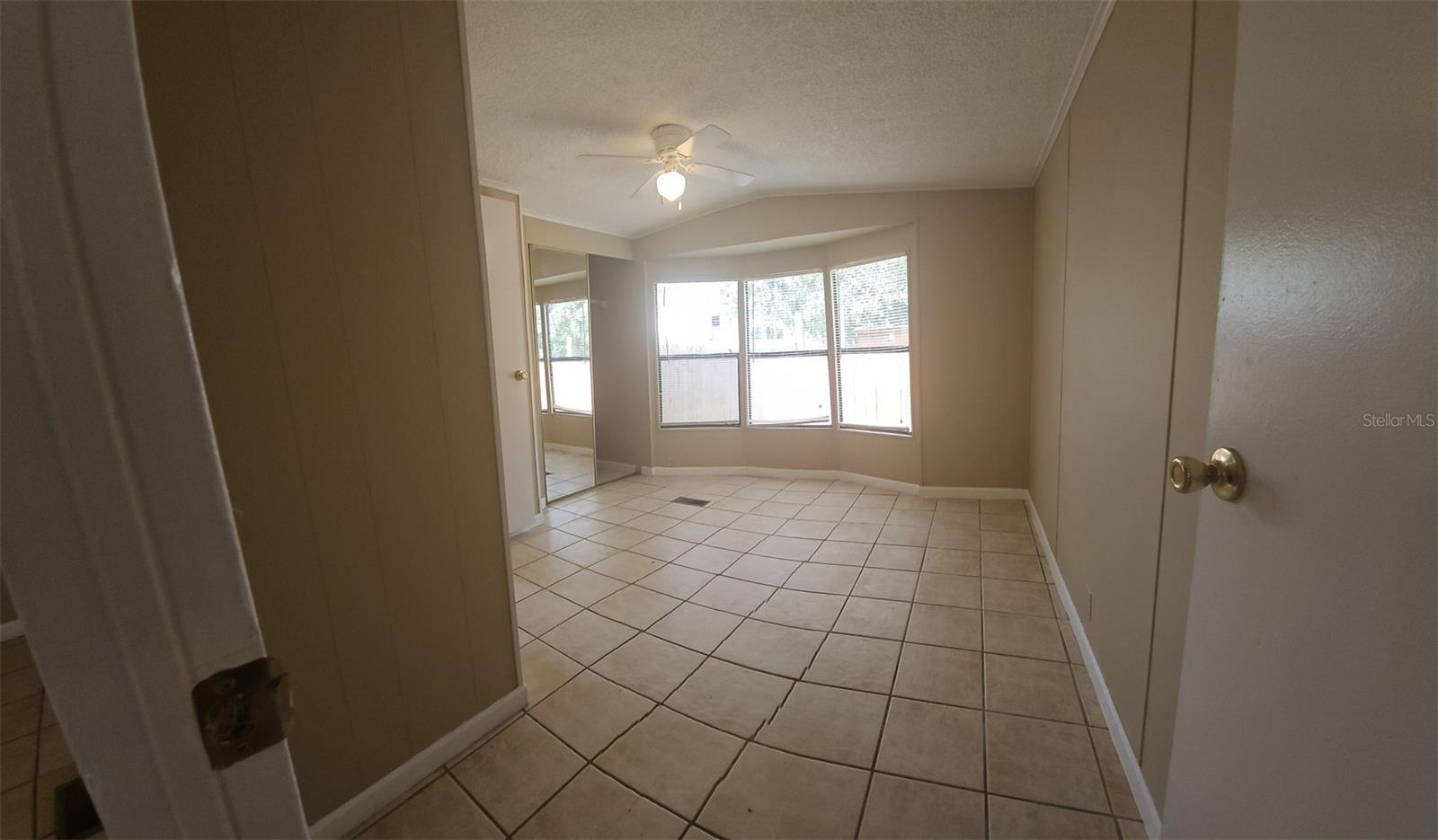 Image 22 of 25 For 9202 Teak Street