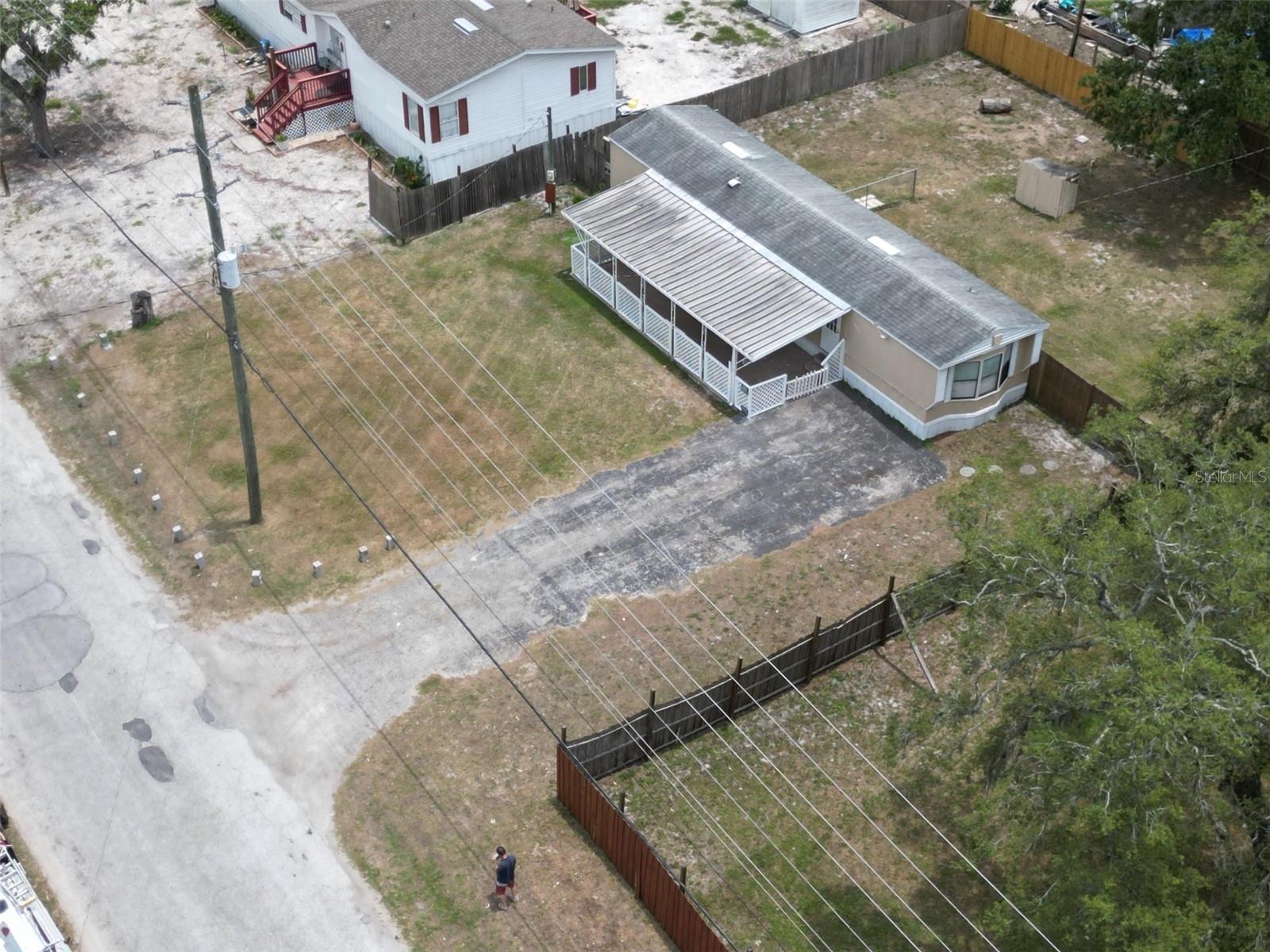 Image 3 of 25 For 9202 Teak Street