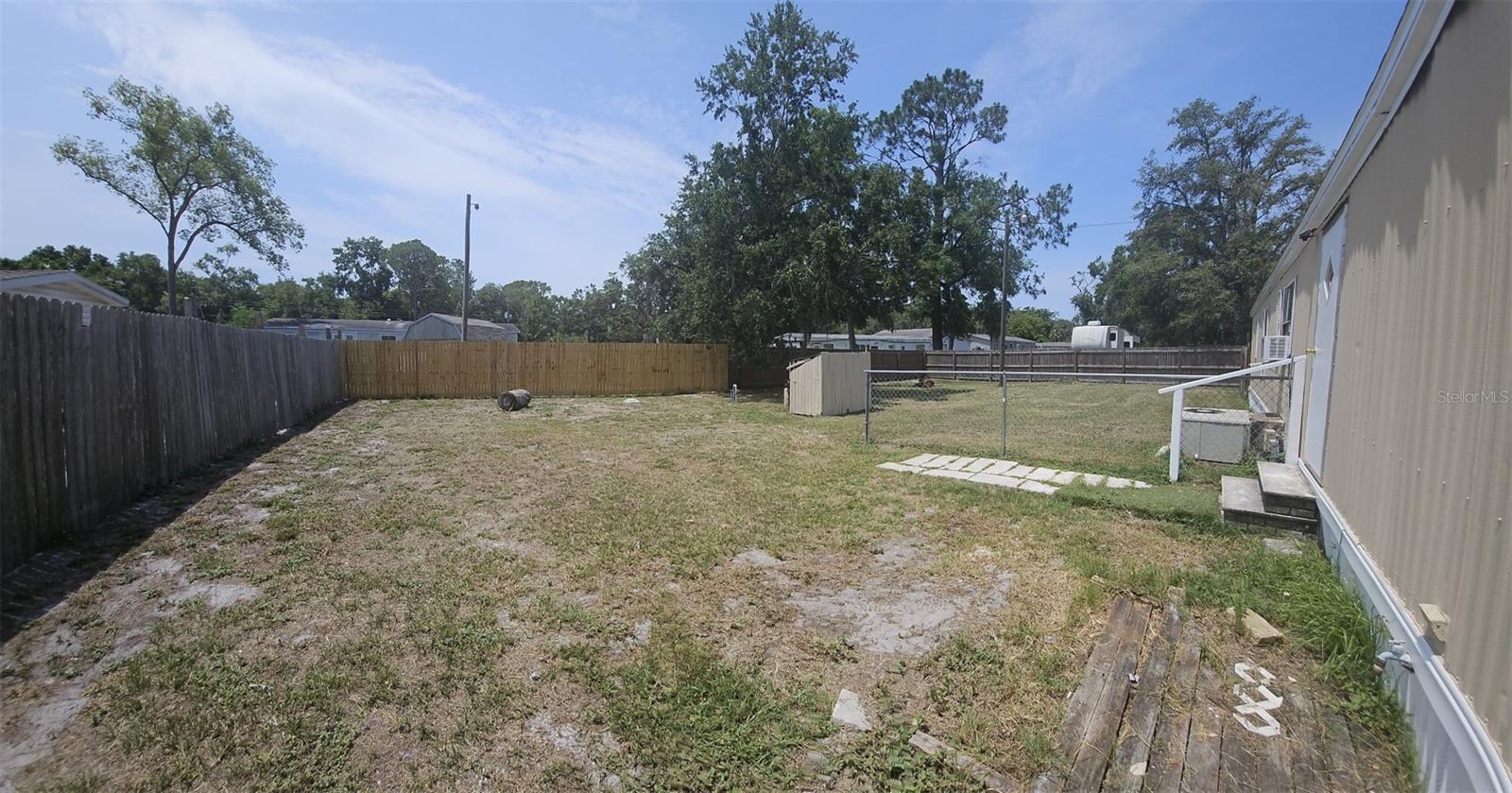 Image 5 of 25 For 9202 Teak Street