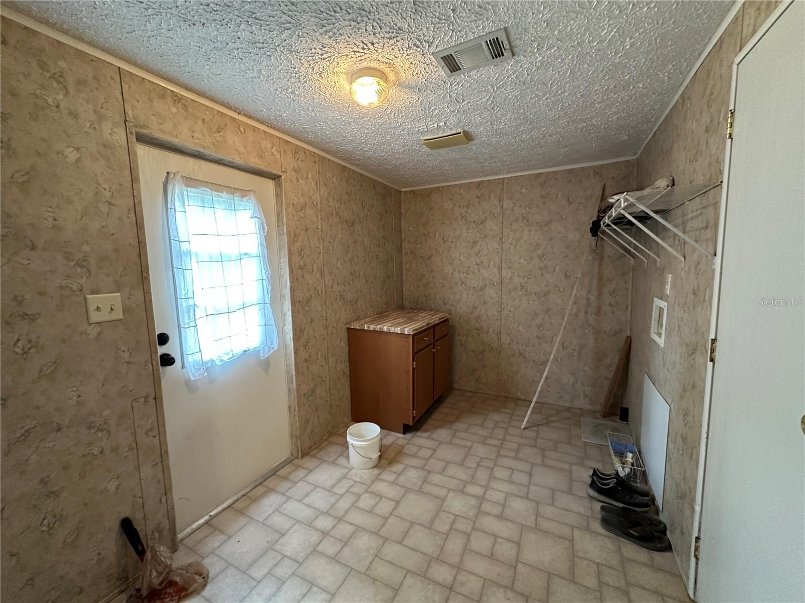 Image 9 of 24 For 21535 County Road 1493