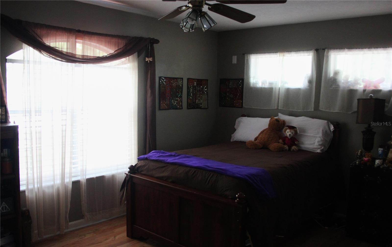 Image 40 of 51 For 13424 4th Lane