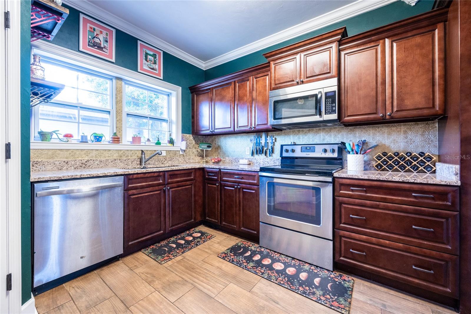 Image 12 of 41 For 19113 228th Street